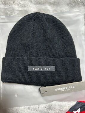 Fear of God ESSENTIALS Knit Beanie Black OS NWT